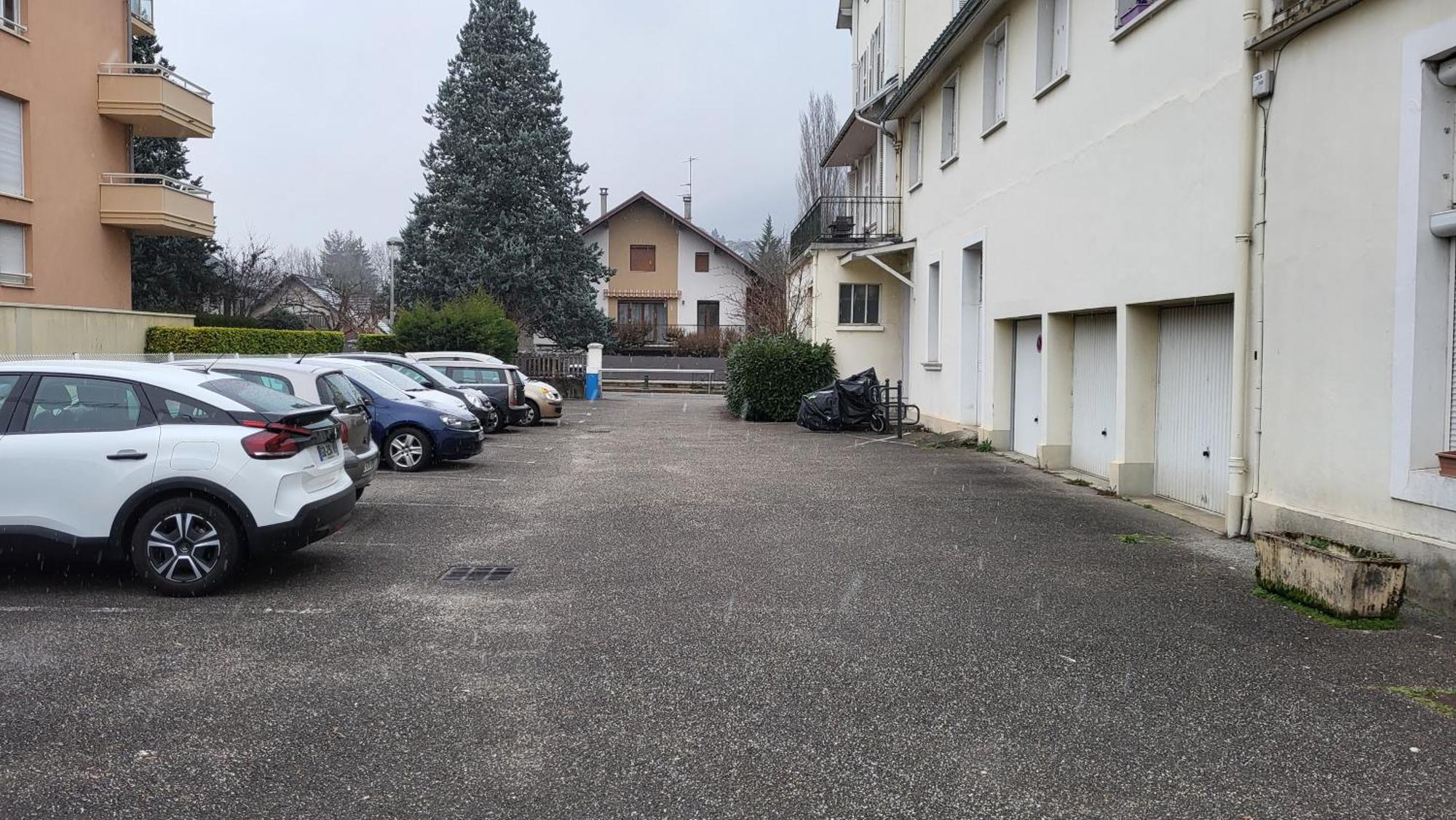 Zen Studio Les Thermes - Challes Centre - Parking Buitenkant foto